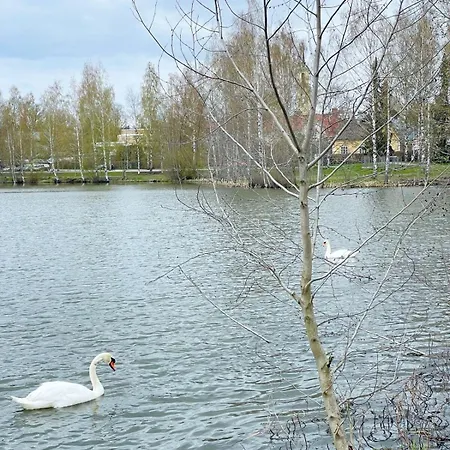 Vinkku Charming Wooden House Near To Centre 坦佩雷