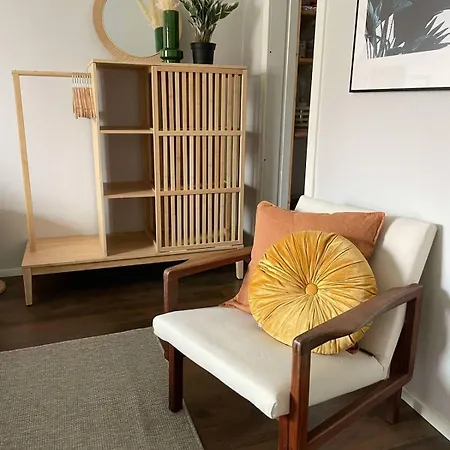 Vinkku Charming Wooden House Near To Centre 坦佩雷