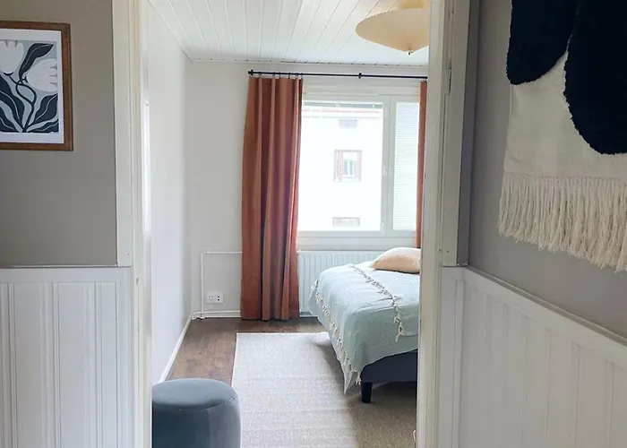 Vinkku Charming Wooden House Near To Centre * Тампере